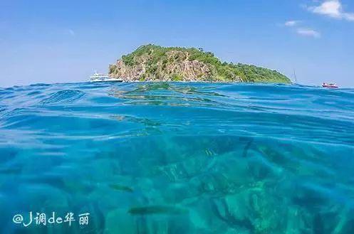 动漫人物吃东西